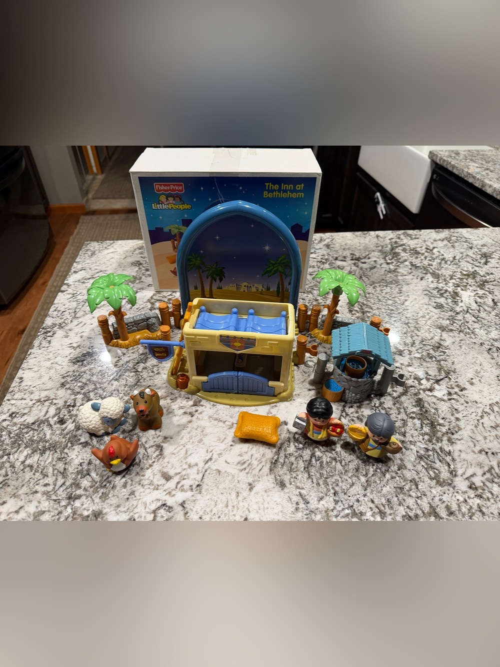 Fisher-Price Little People The Inn at Bethlehem Playset- COMPLETE SET
